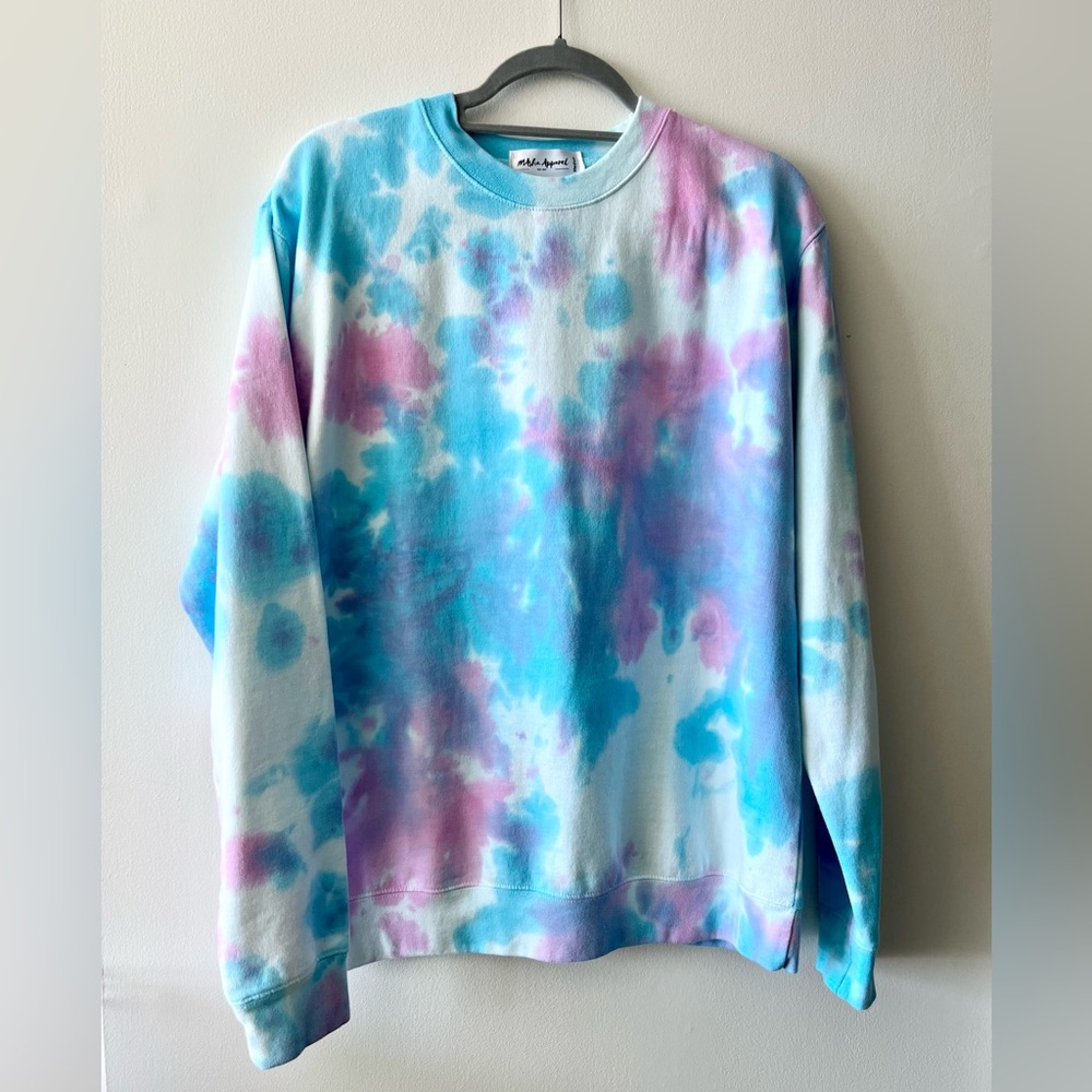 Super Soft Tie-dye Cotton Crewneck Sweatshirt - NWOT